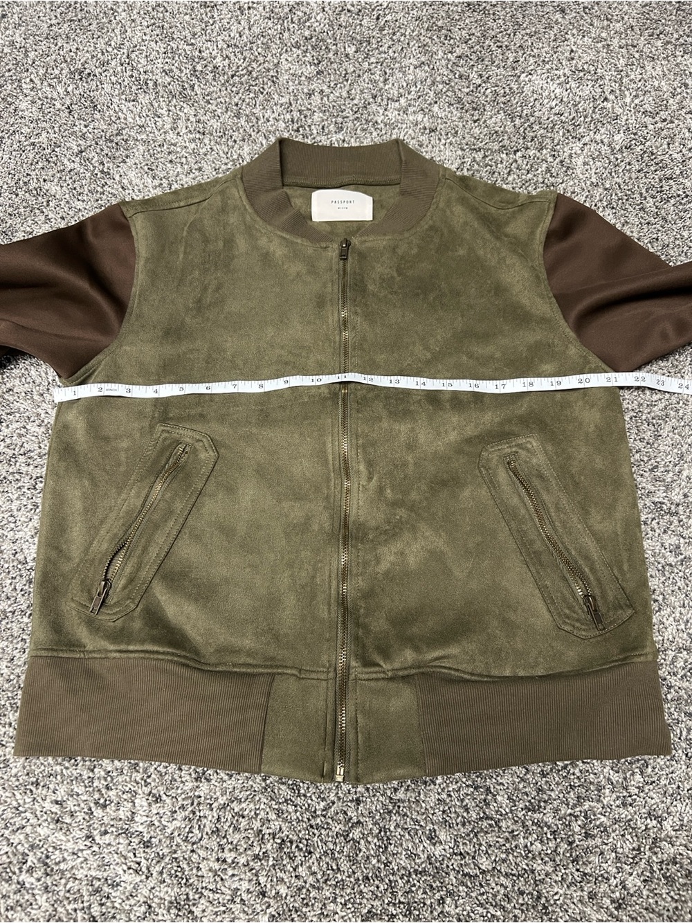 Passport Solo Traveler Woman’s Medium Faux Suede Bomber Varsity Jacket - Picture 4 of 7